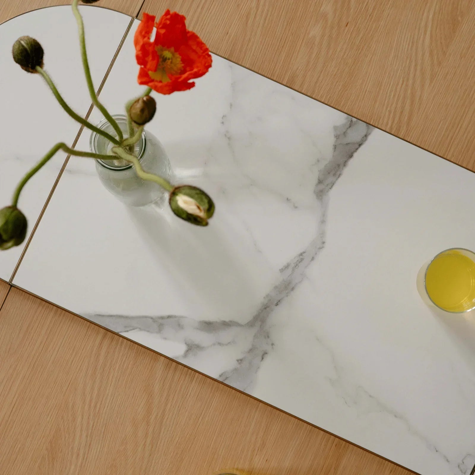 Comfort Circle | dining table with extension