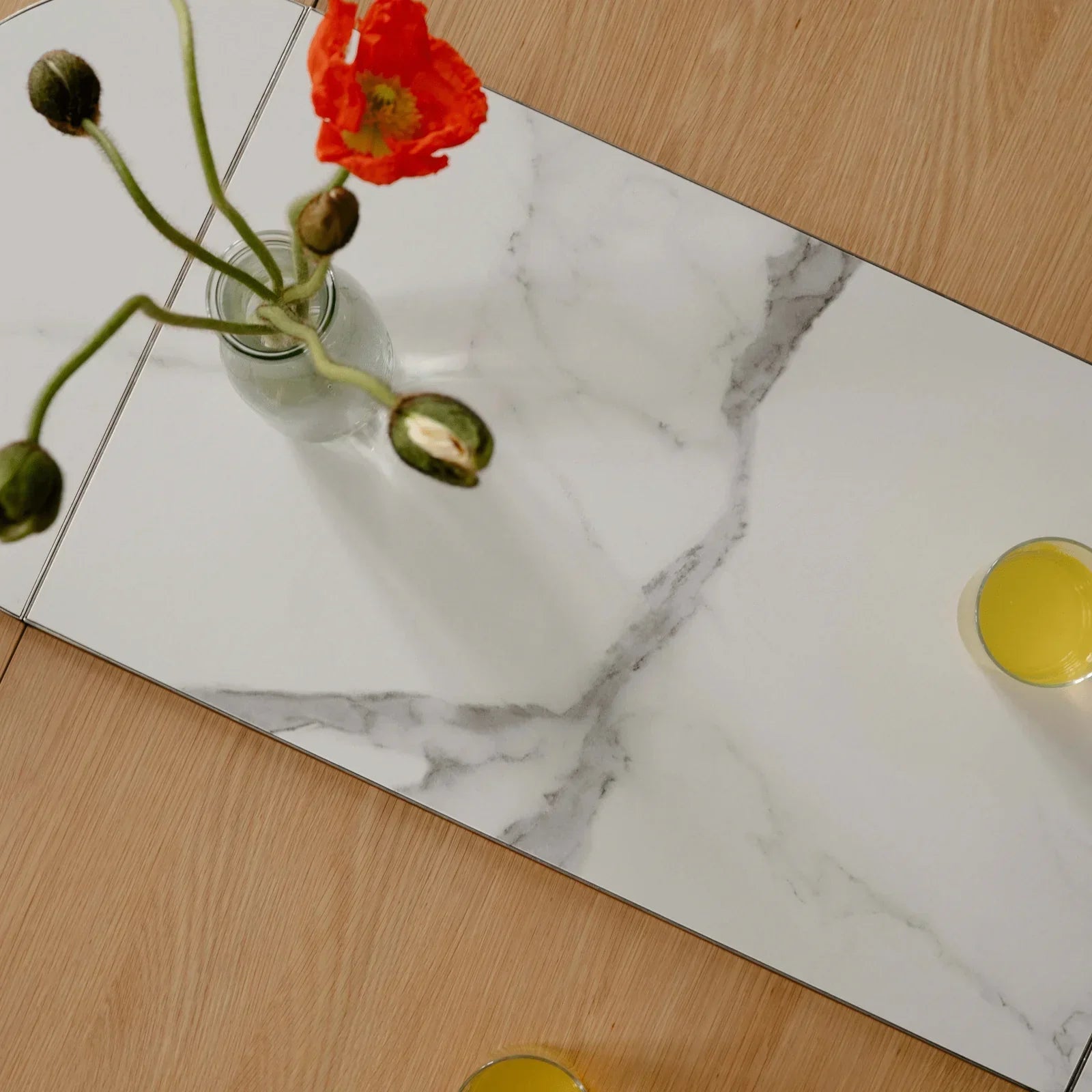 Comfort Circle | dining table with extension