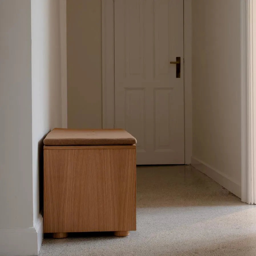 Hideaway | storage bench