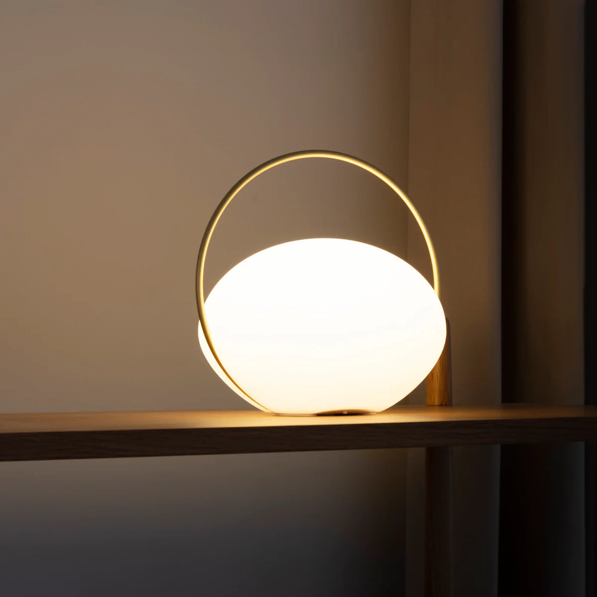 Orbit | portable lamp