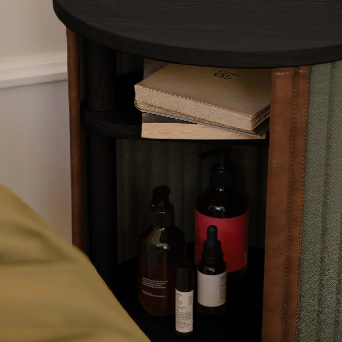 Audacious | side table