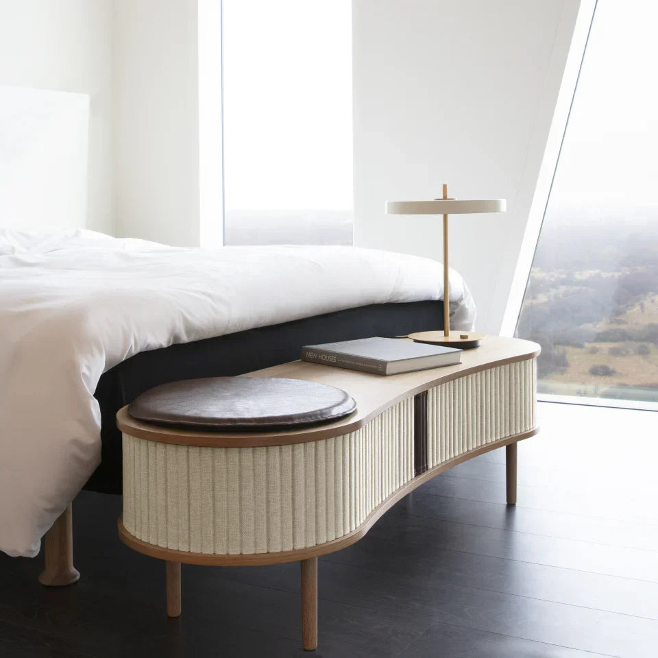 Audacious | tv bench
