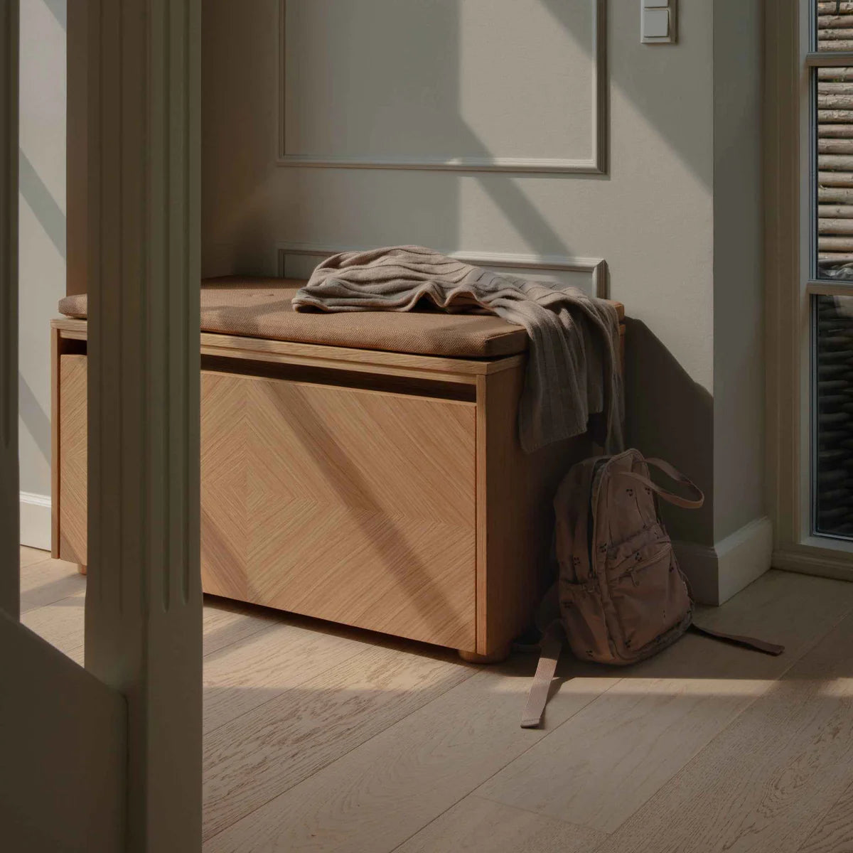Hideaway | storage bench