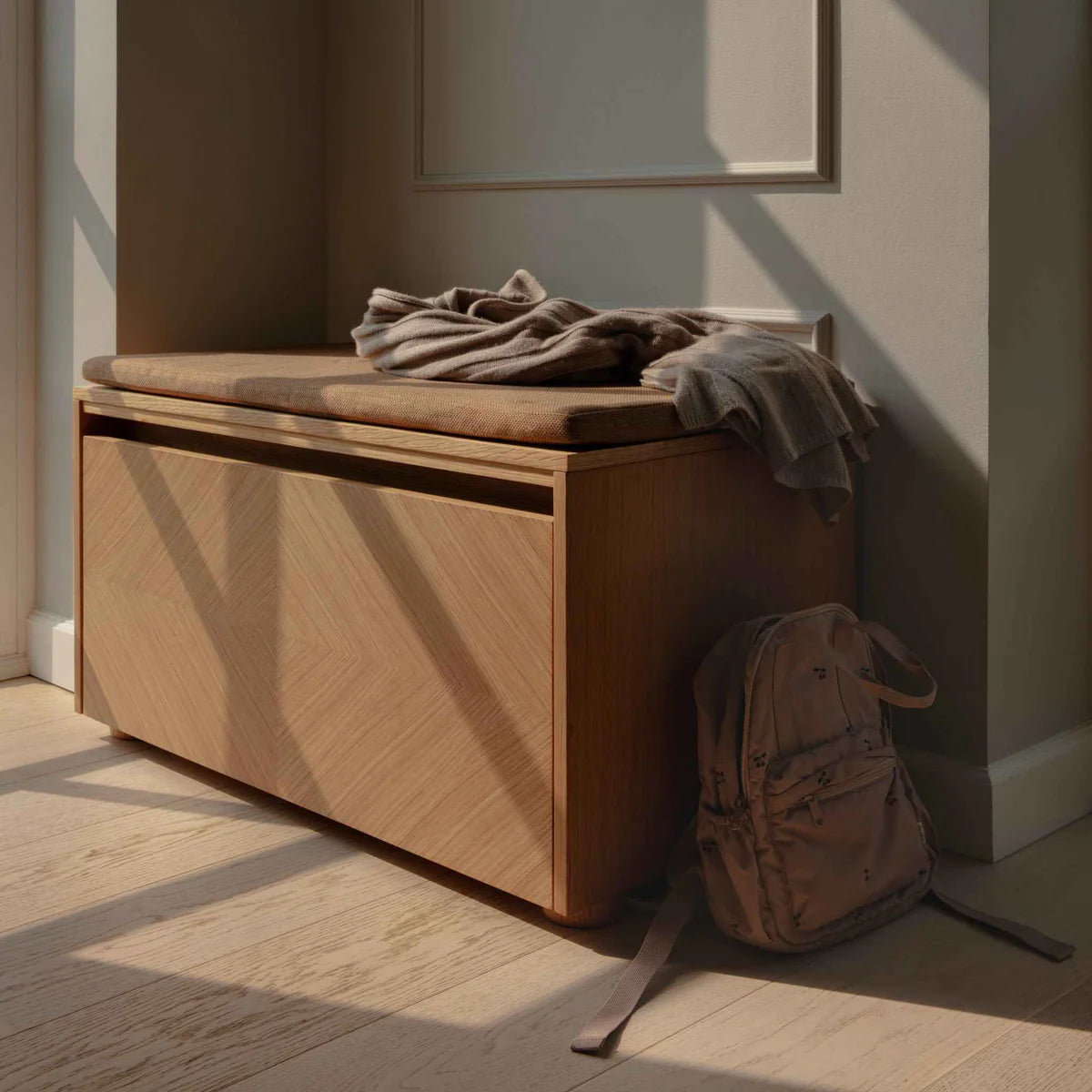 Hideaway | storage bench