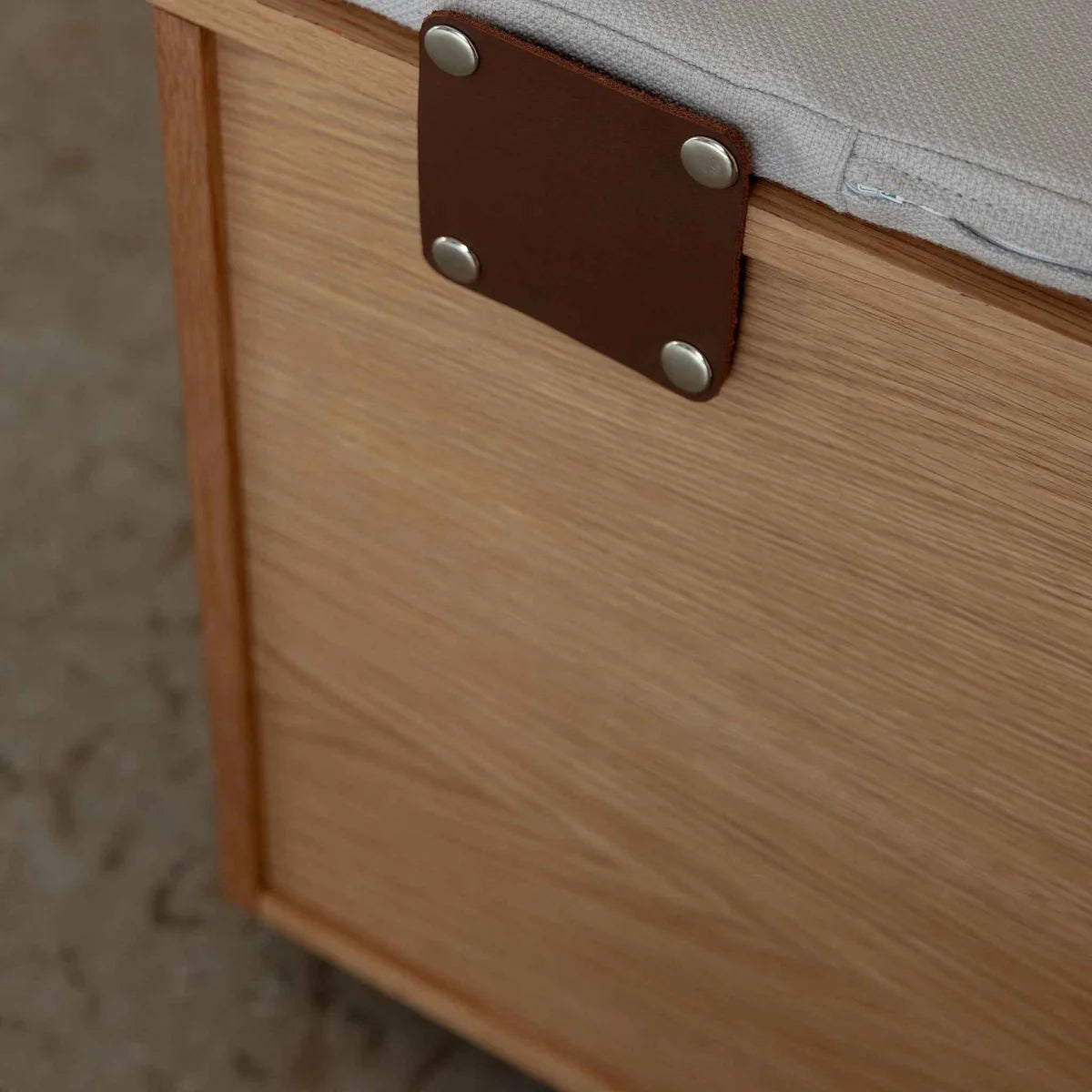 Hideaway | storage bench
