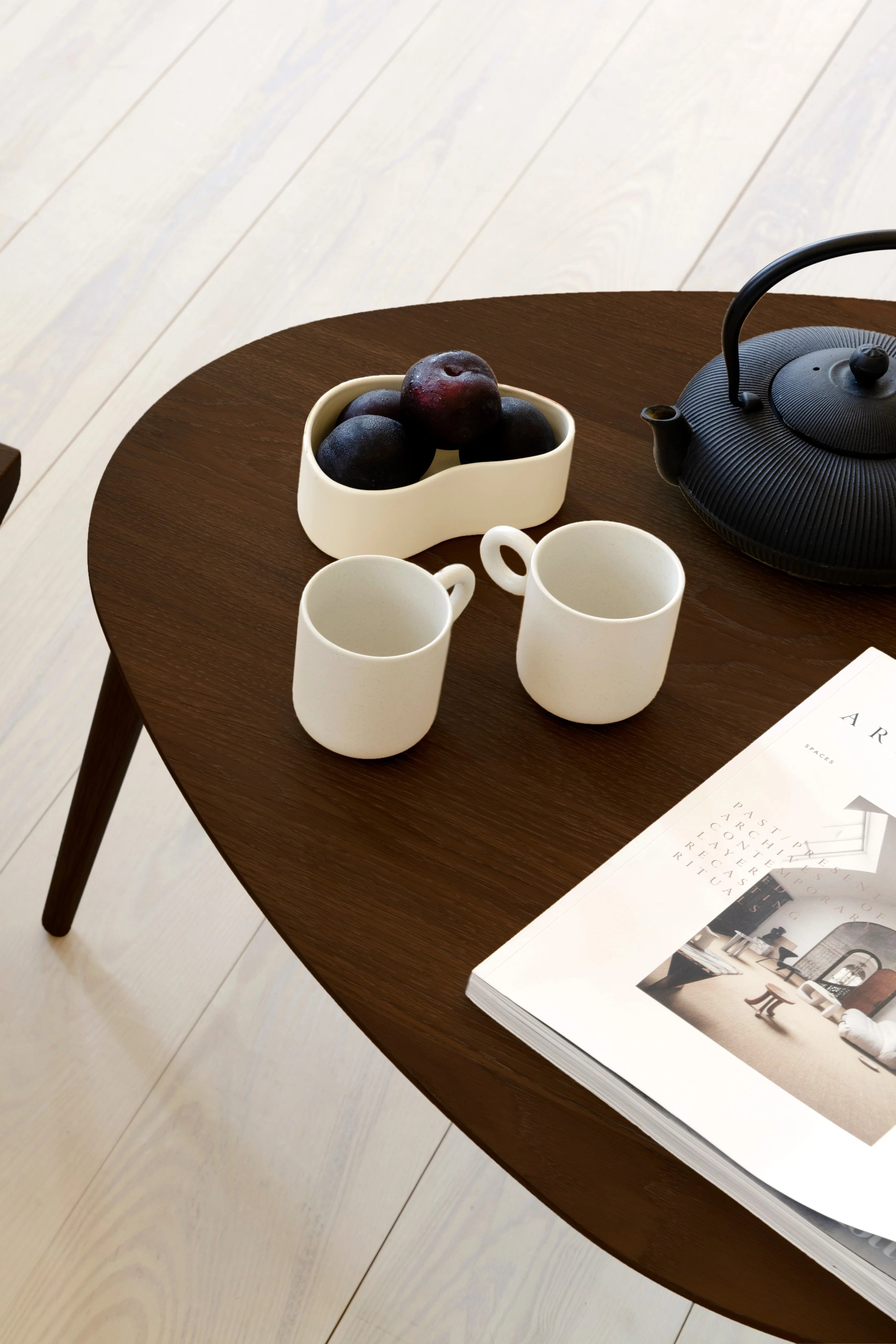 Hang Out | coffee table