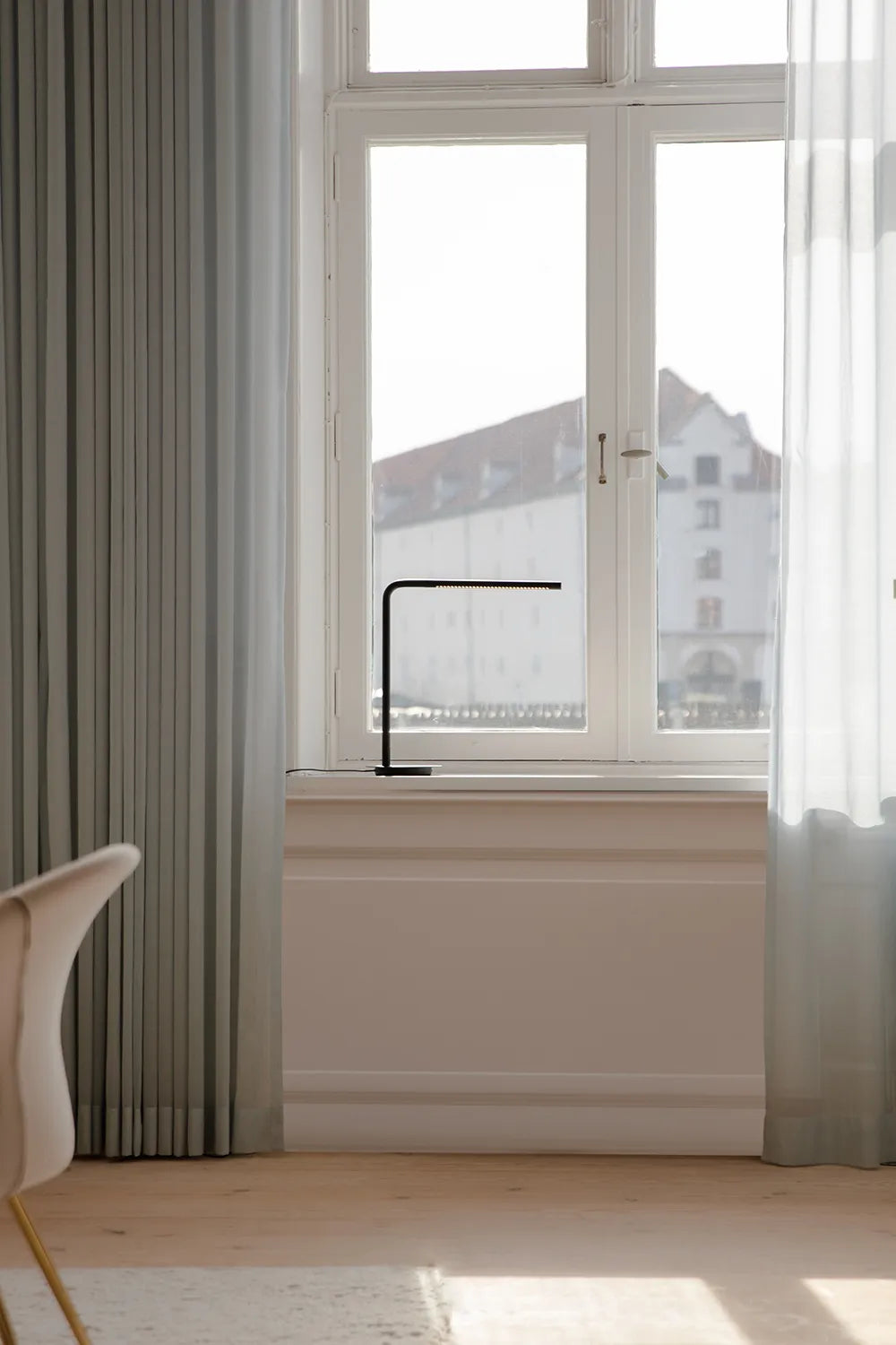 Omni | table lamp
