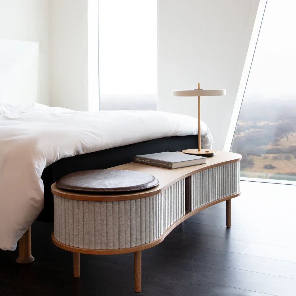 Audacious | tv bench