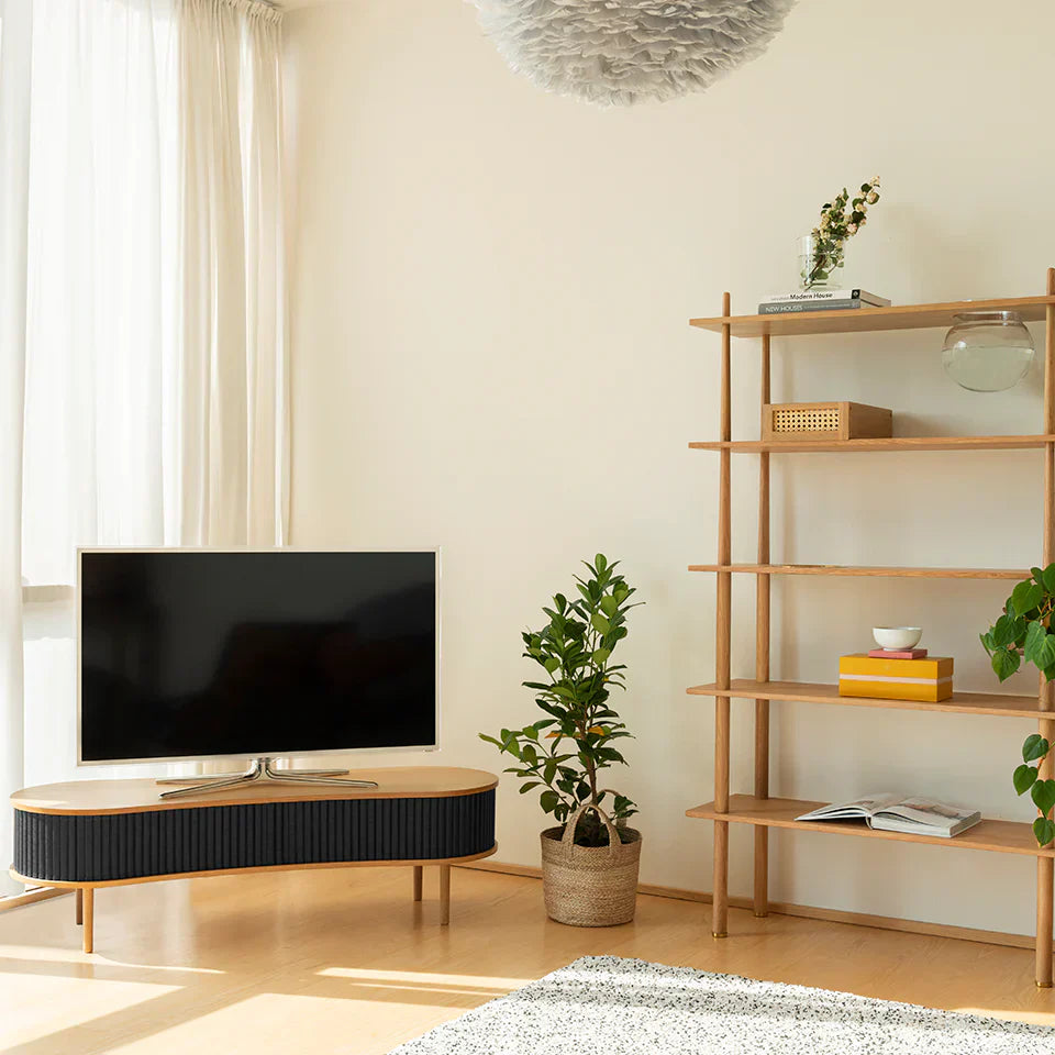 Audacious | tv bench